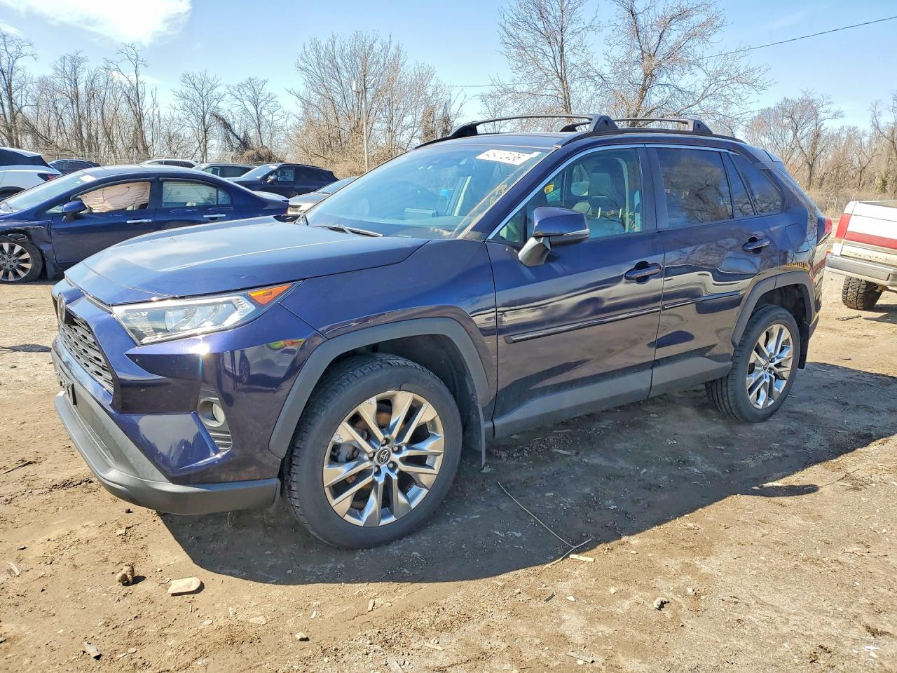 Salvage Toyota RAV4 Image