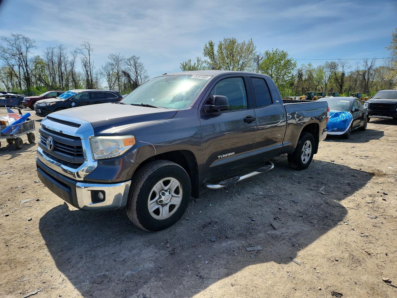 Salvage Toyota Tundra Image