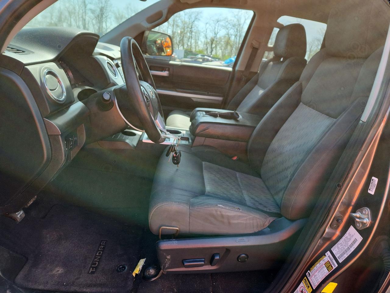 Toyota Tundra Sr5