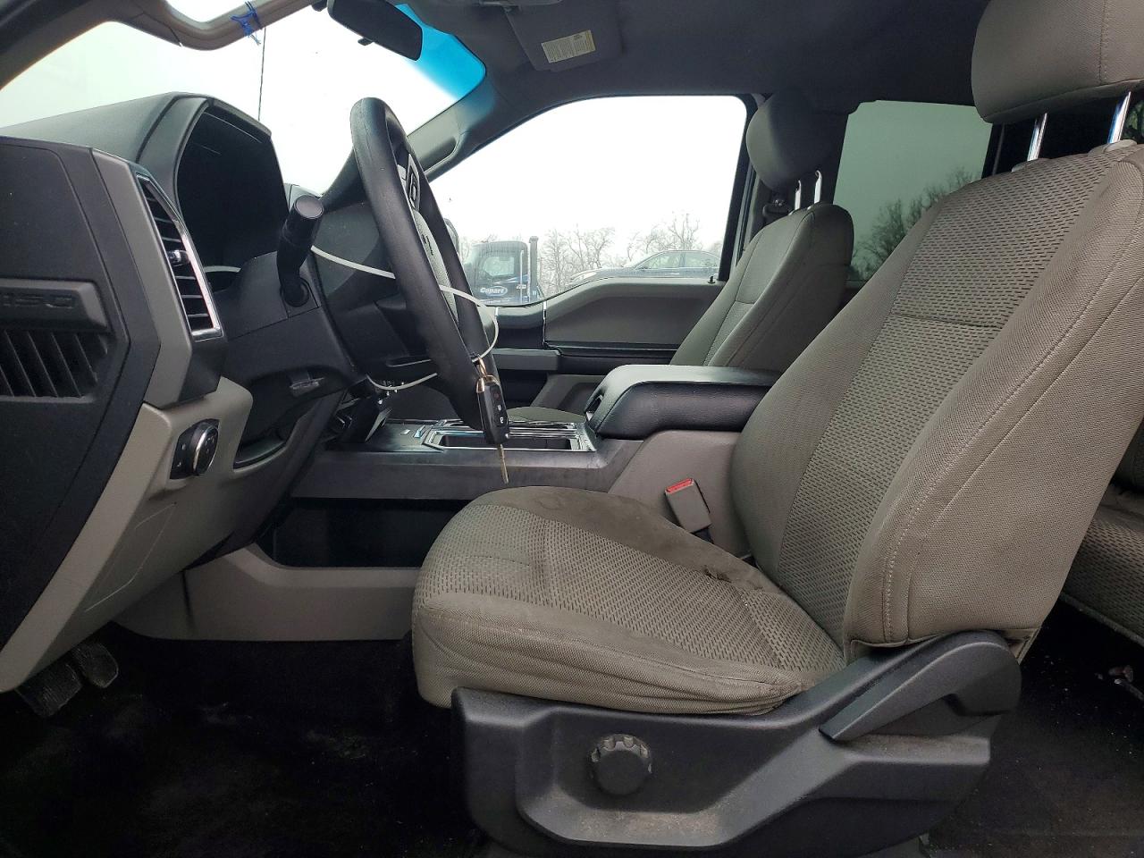 Ford F-150 Super Cab