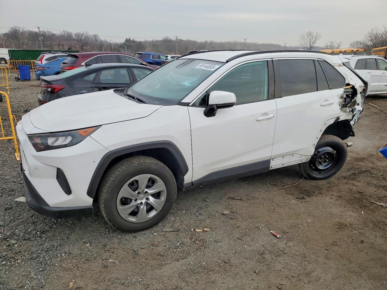 Salvage Toyota RAV4 Image