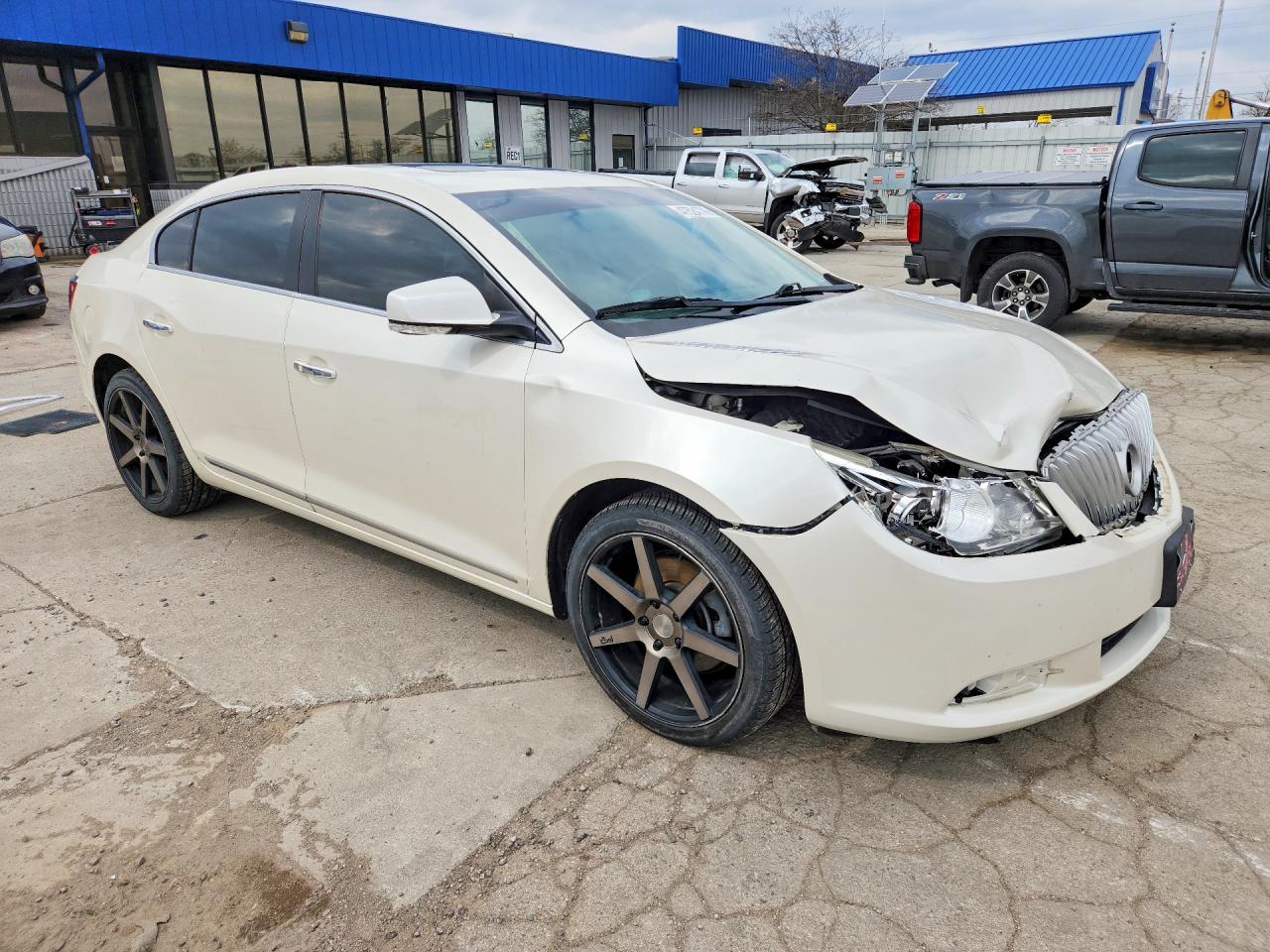 Buick LaCrosse Touring
