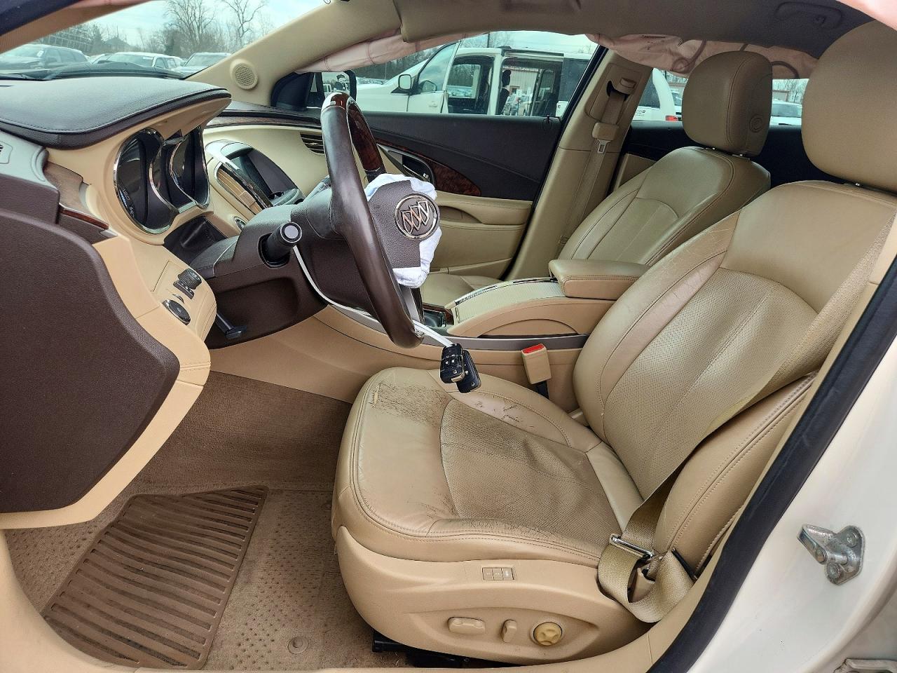 Buick LaCrosse Touring
