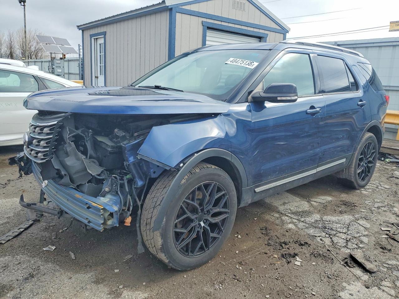 Salvage Ford Explorer Image