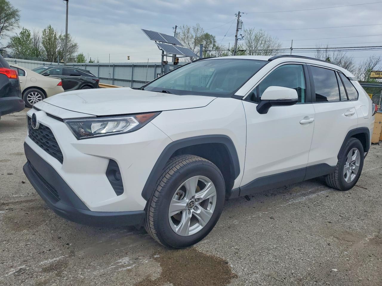 2021 Toyota RAV4 2T3P1RFV8MC******