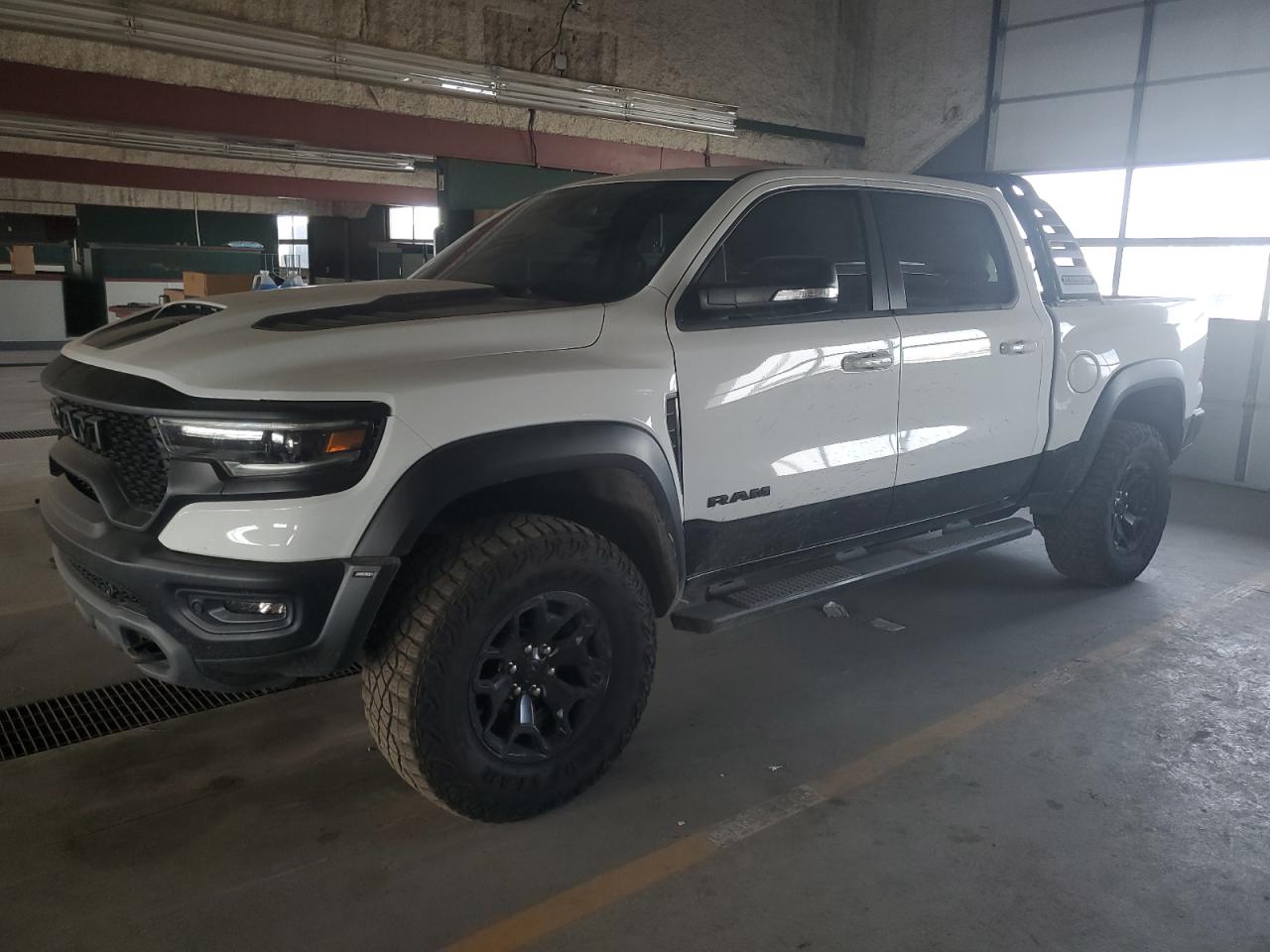 Salvage Ram 1500 Image