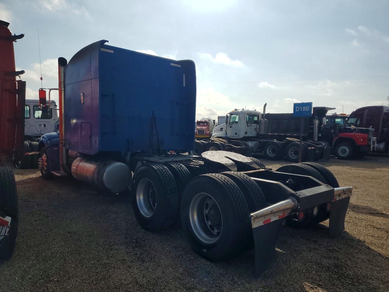 Peterbilt 386