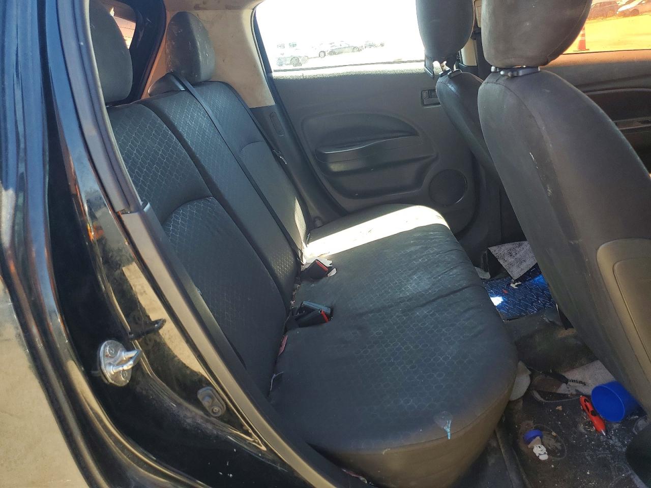 Mitsubishi Mirage Es