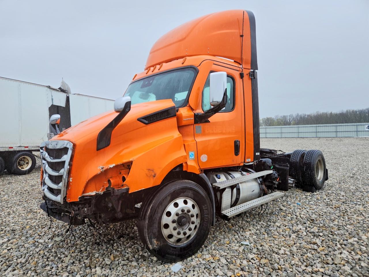 Freigliner Cascadia 116