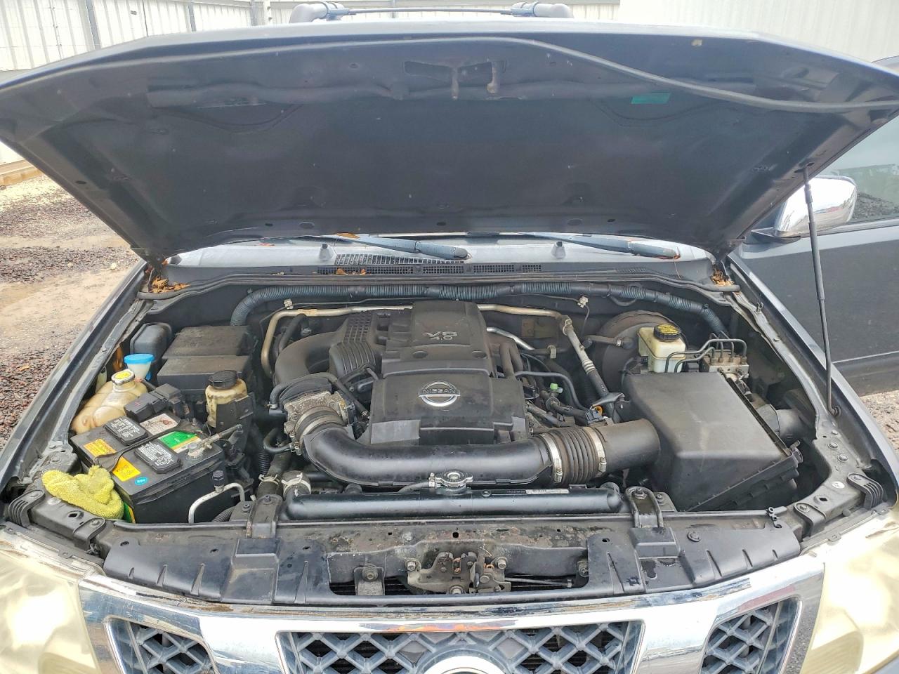 Nissan Frontier Se V6