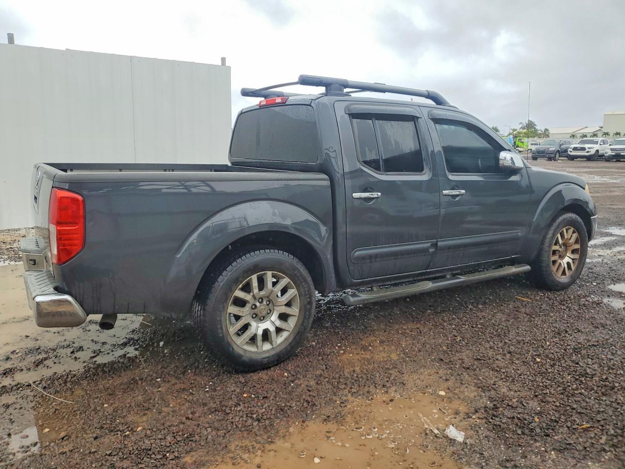Nissan Frontier Se V6