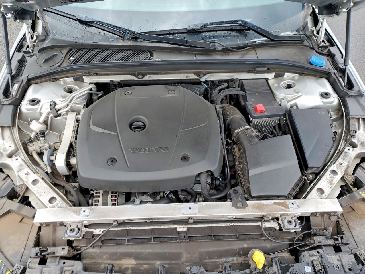 Volvo S90 T5 Momentum
