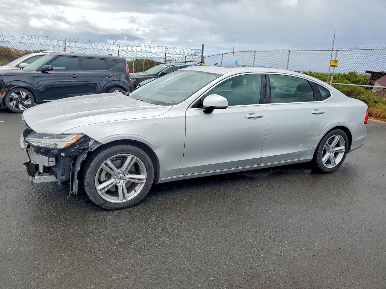 Salvage Volvo S90 Image