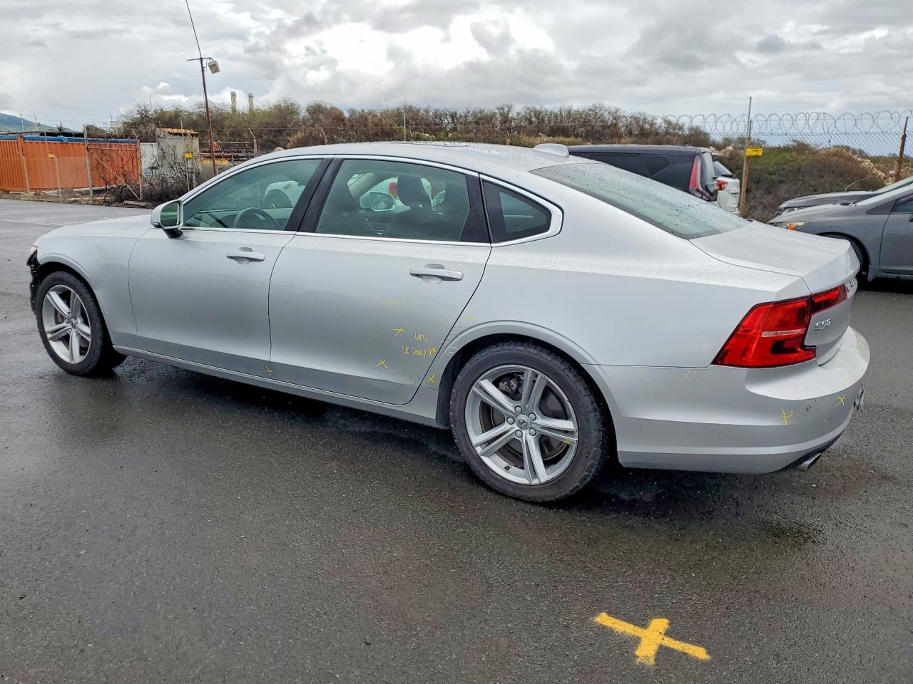 Volvo S90 T5 Momentum