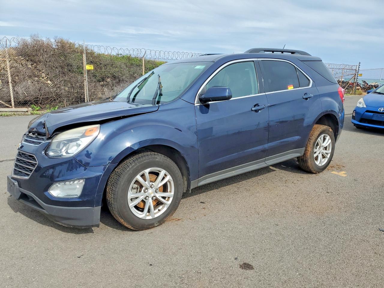 Salvage Chevrolet Equinox Image
