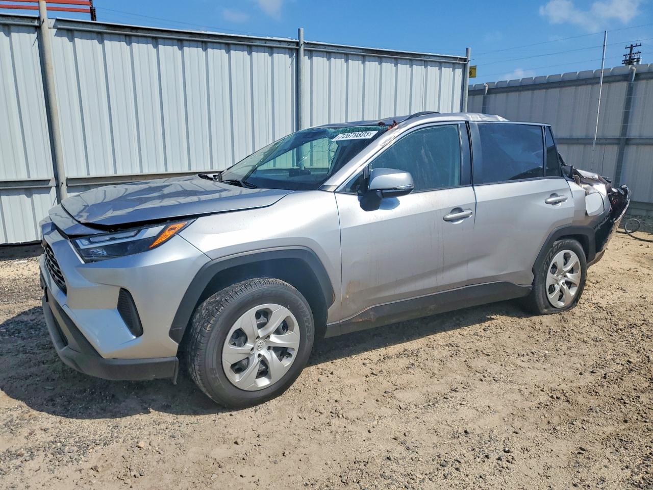 Salvage Toyota RAV4 Image