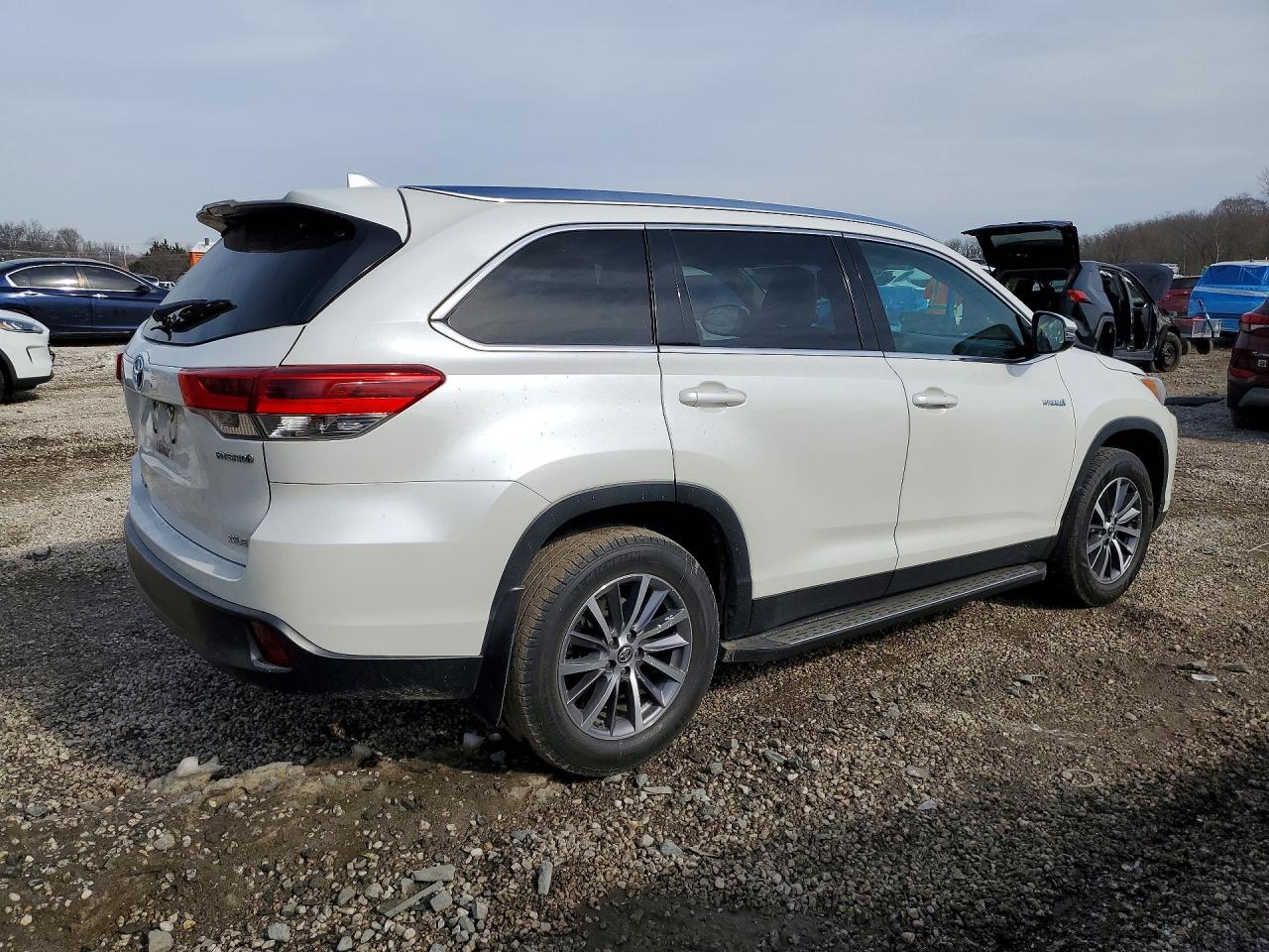 Toyota Highlander Hybrid