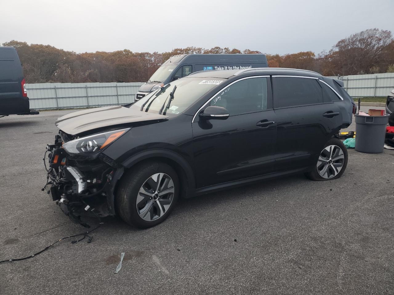Salvage Kia Niro Image