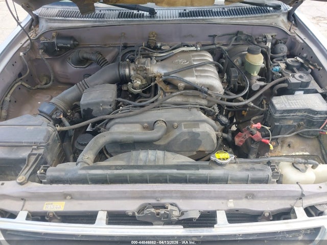 Toyota Tacoma Base V6