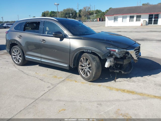 Salvage Mazda Cx Image
