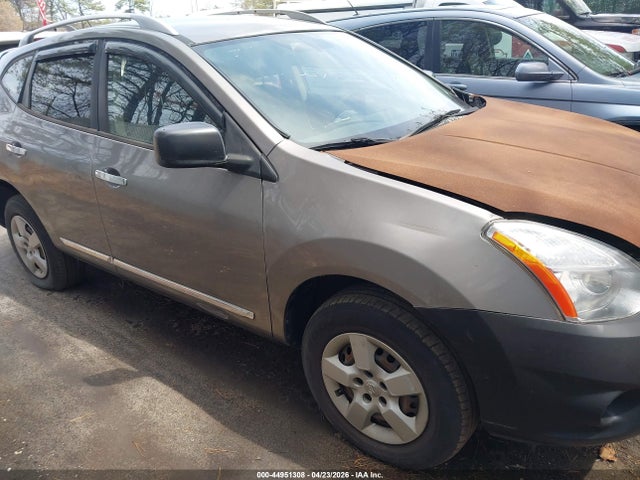 Salvage Nissan Rogue Image