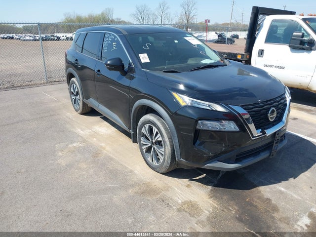 Salvage Nissan Rogue Image