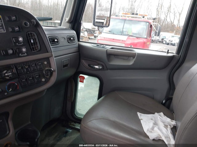 Peterbilt 365