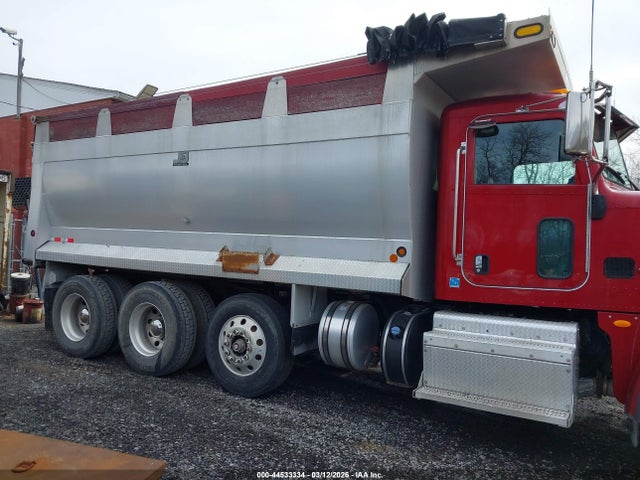 Peterbilt 365