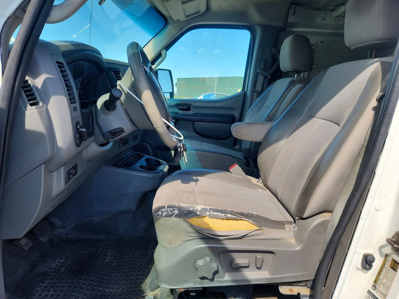 Nissan Nv