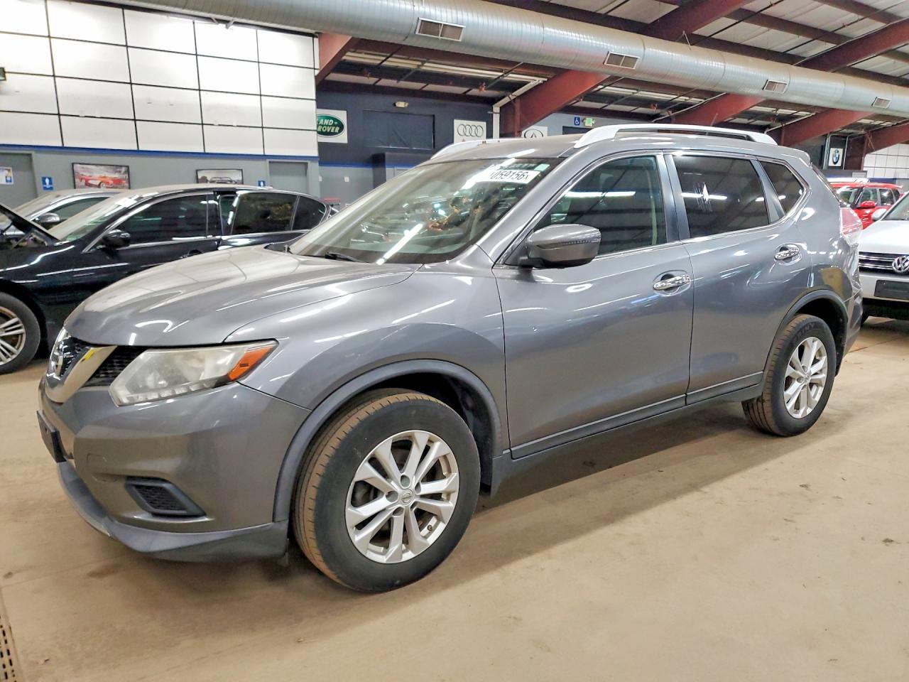 Salvage Nissan Rogue Image