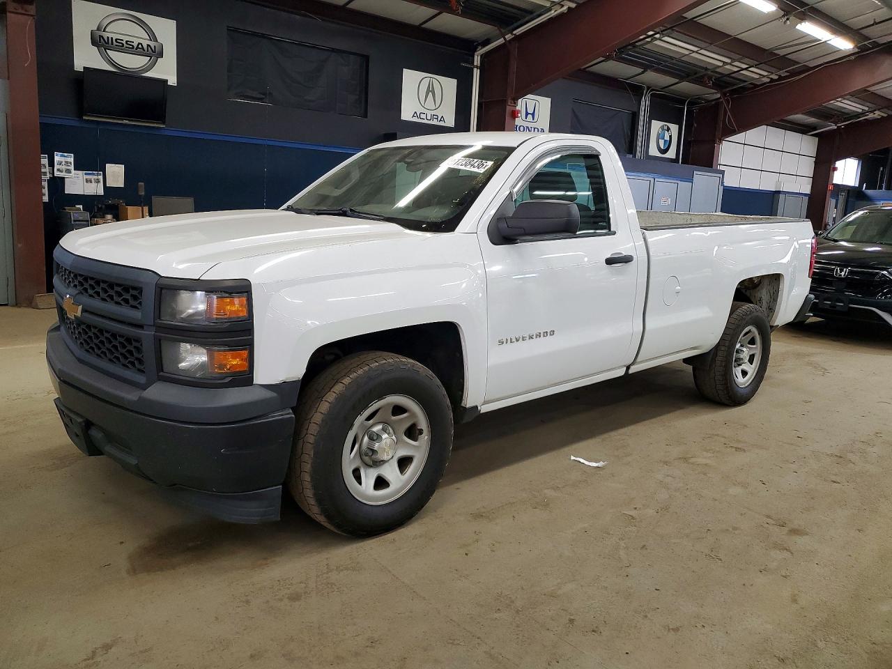 Salvage Chevrolet Silverado Image