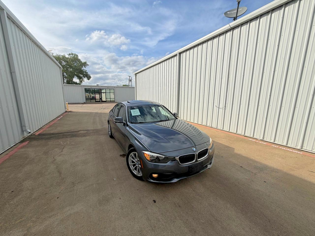 Salvage BMW 3 Series Image