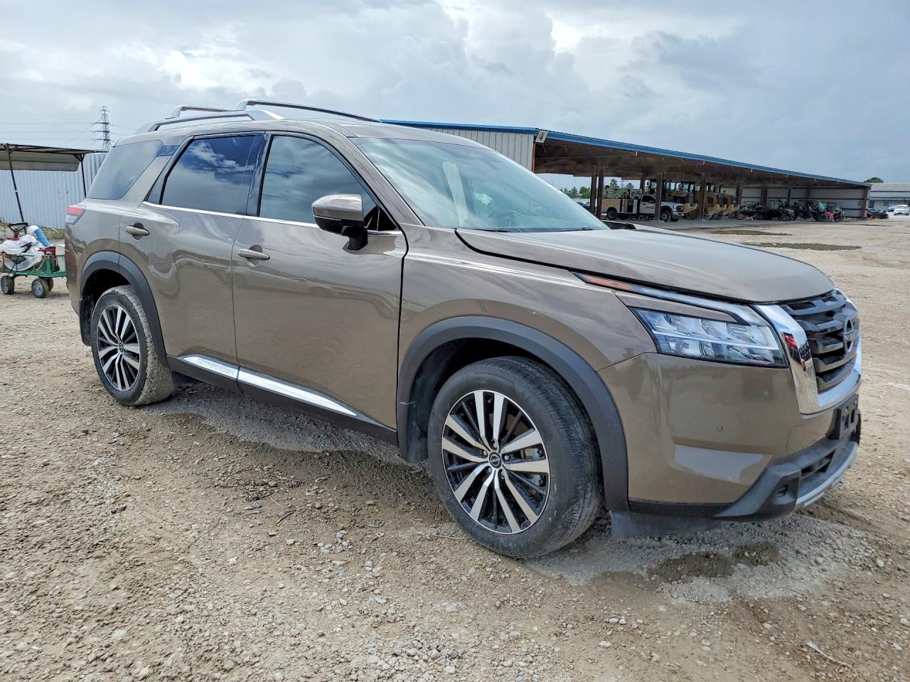 Nissan Pathfinder Platinum