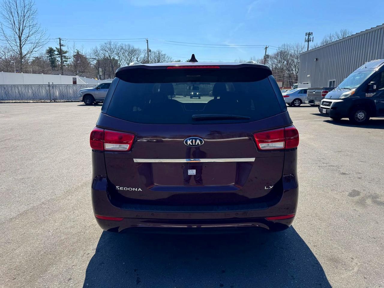 Kia Sedona Lx