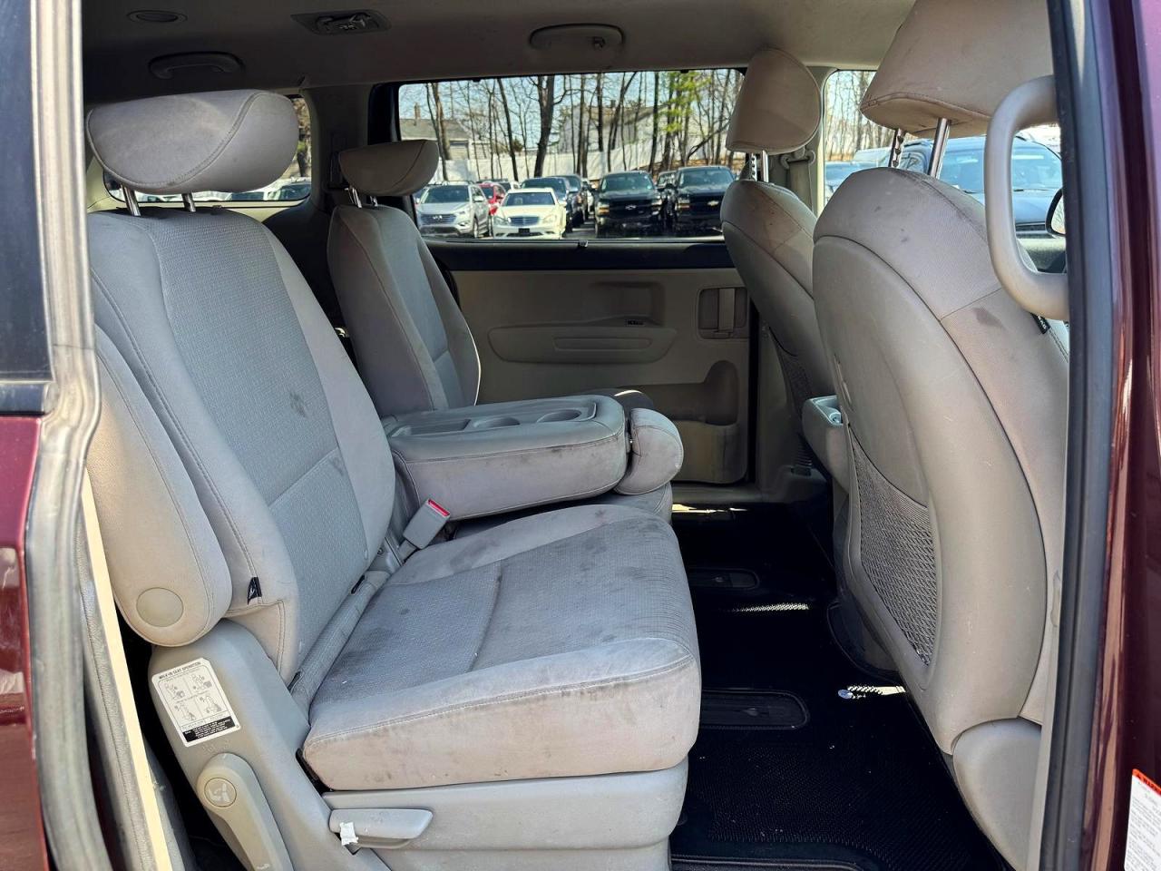 Kia Sedona Lx