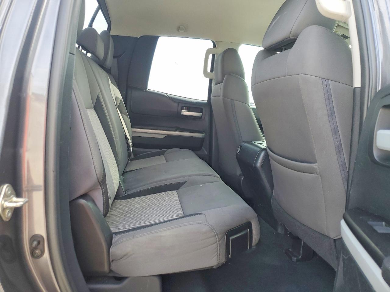 Toyota Tundra Sr5