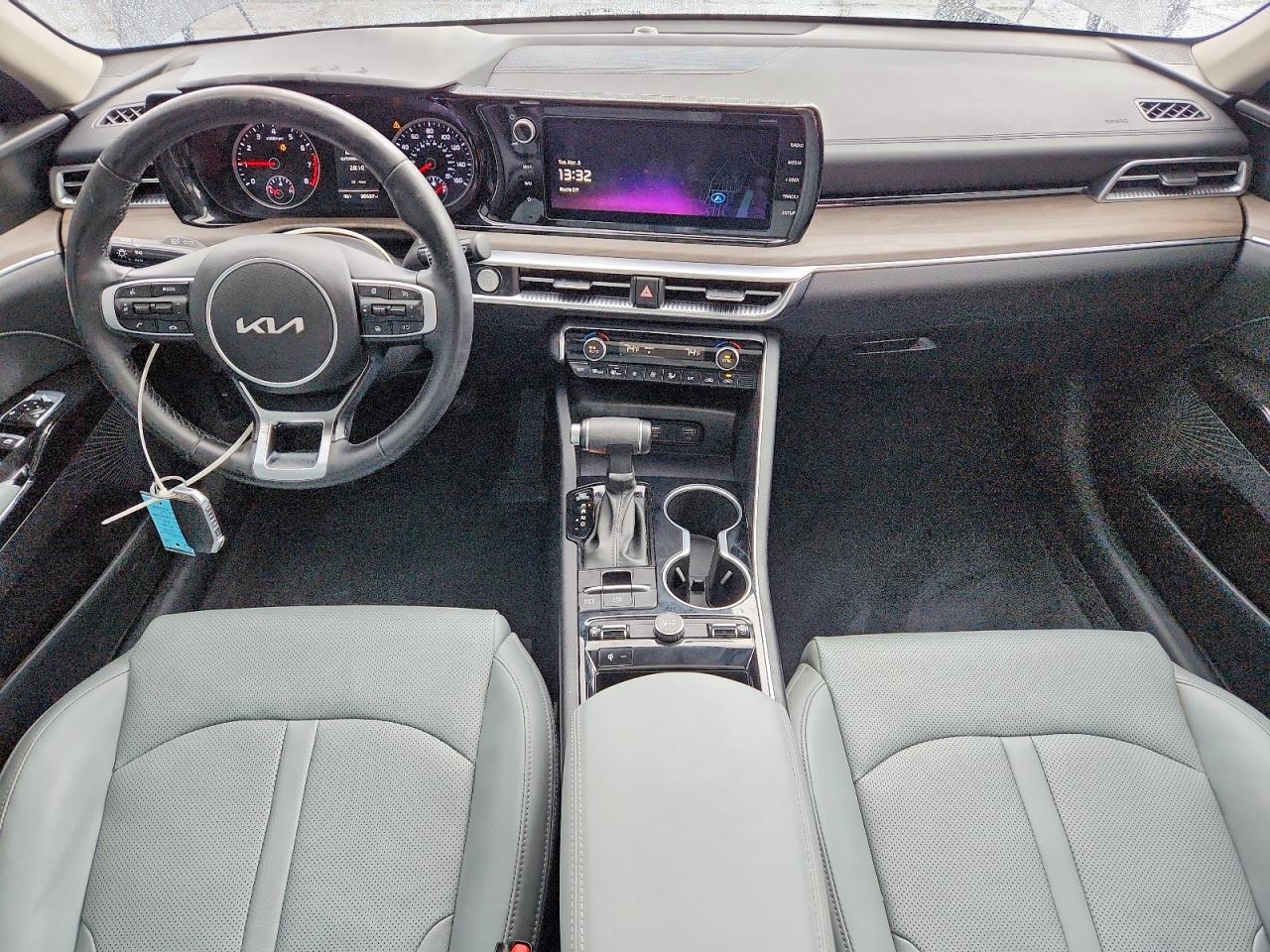 Kia K5 Ex