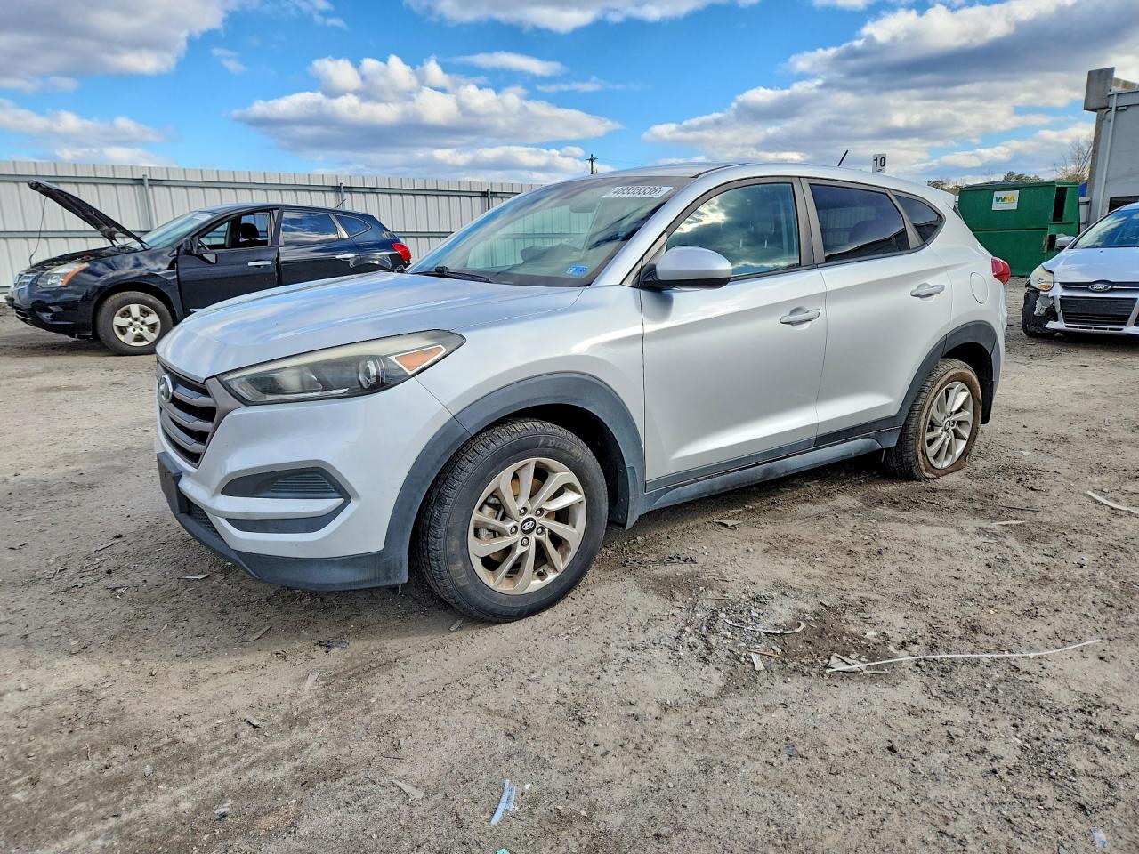 Salvage Hyundai TUCSON Image