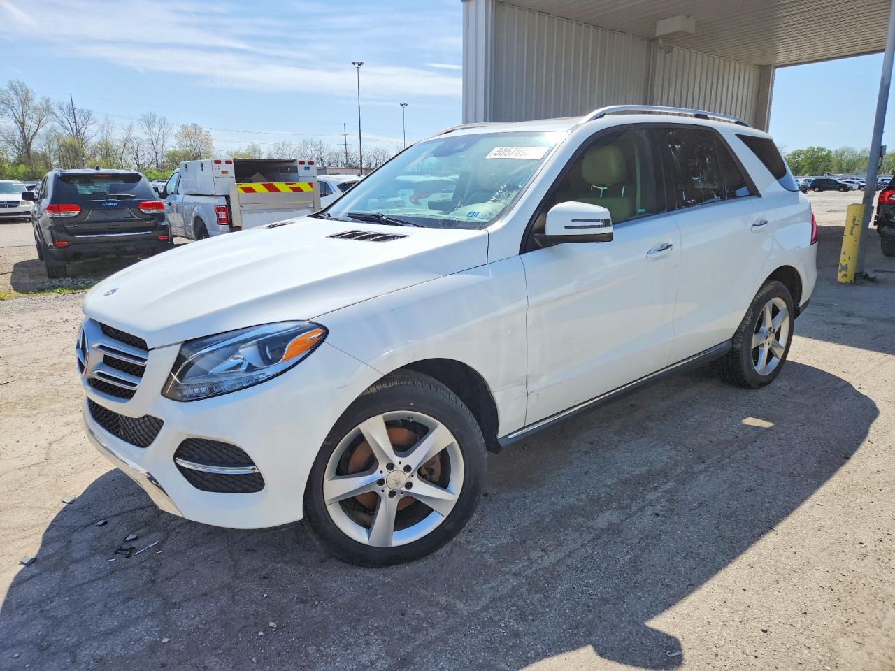 Salvage Mercedes-Benz GLE Image