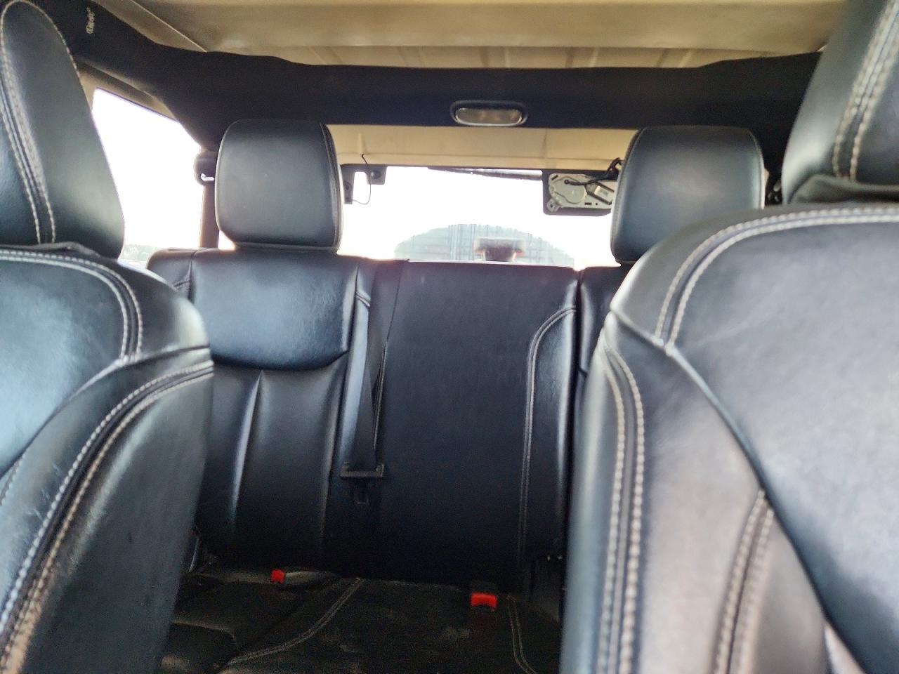 Jeep Wrangler Sahara