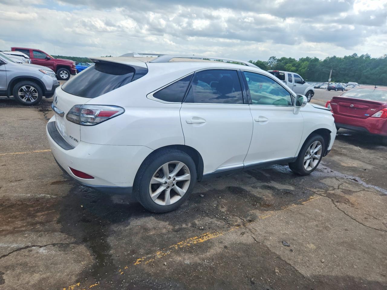 Lexus RX Base