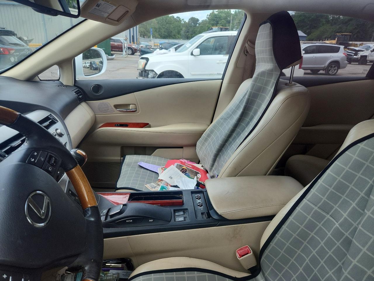 Lexus RX Base