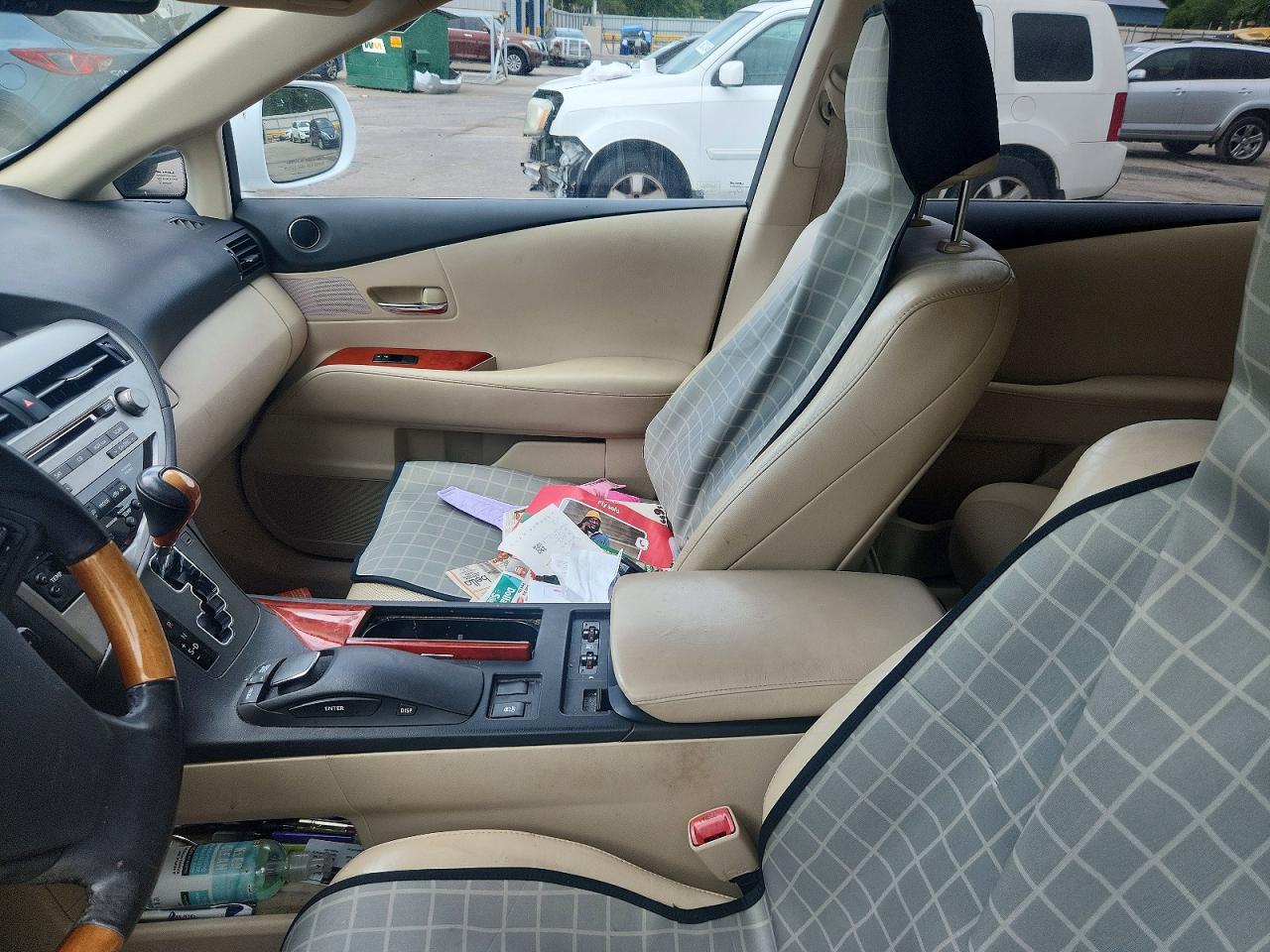 Lexus RX Base