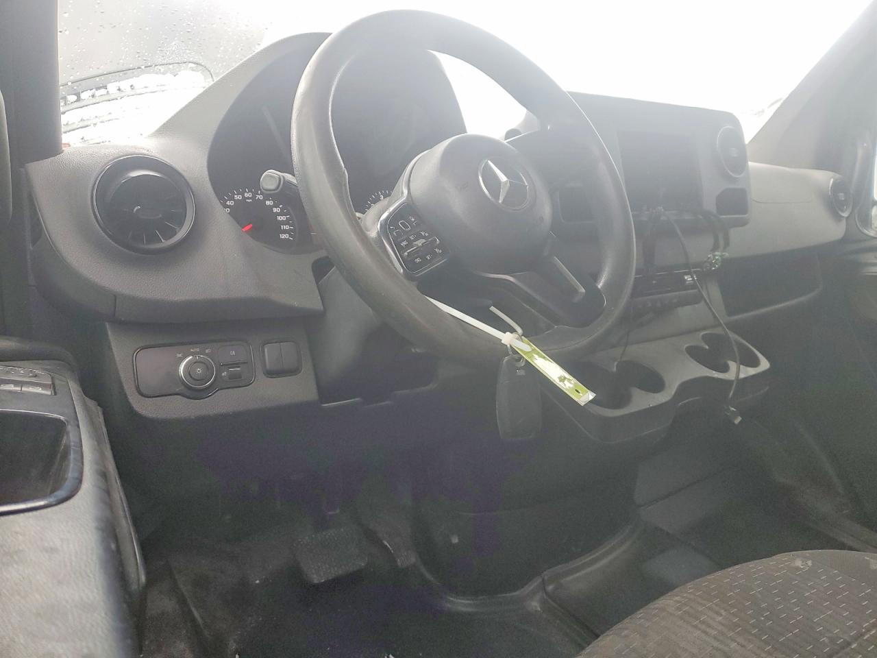Mercedes-Benz Sprinter 2500