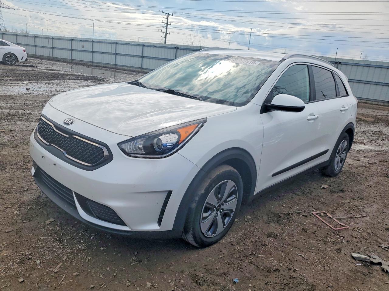 Salvage Kia Niro Image