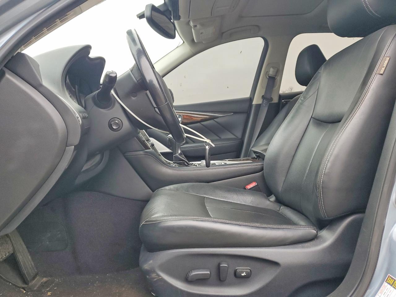 INFINITI Q50 3.0t Premium