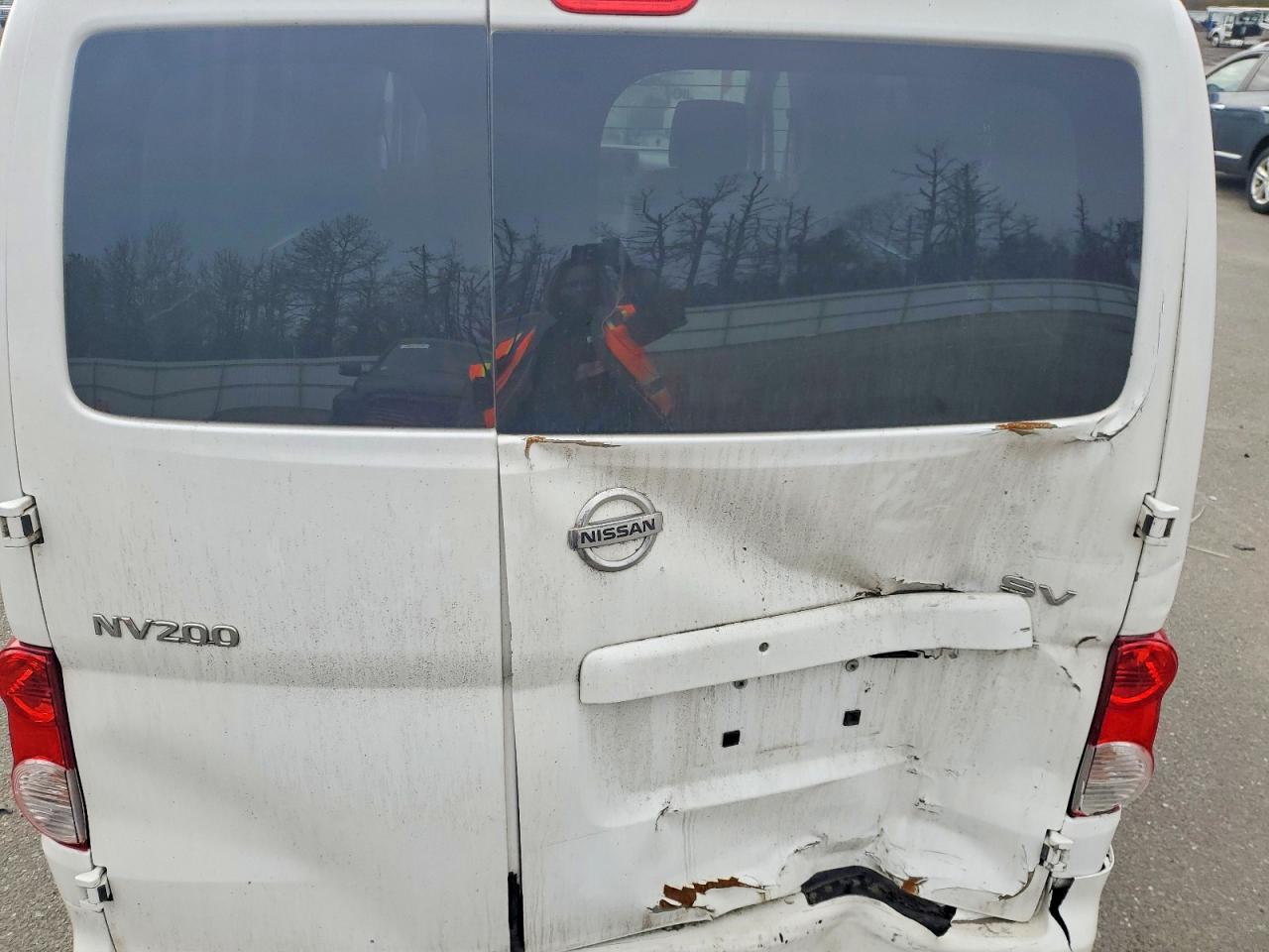 Nissan Nv