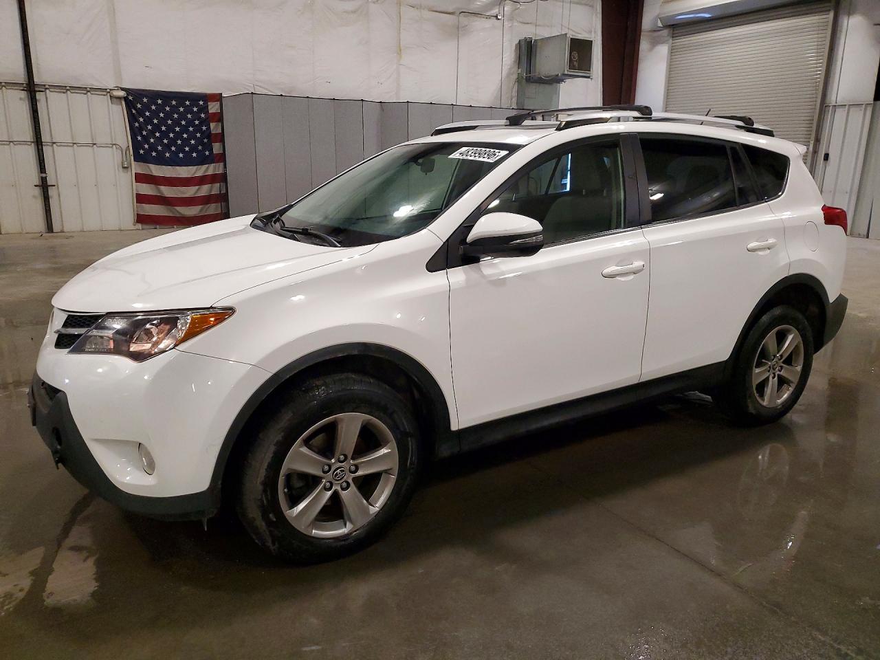 Salvage Toyota RAV4 Image