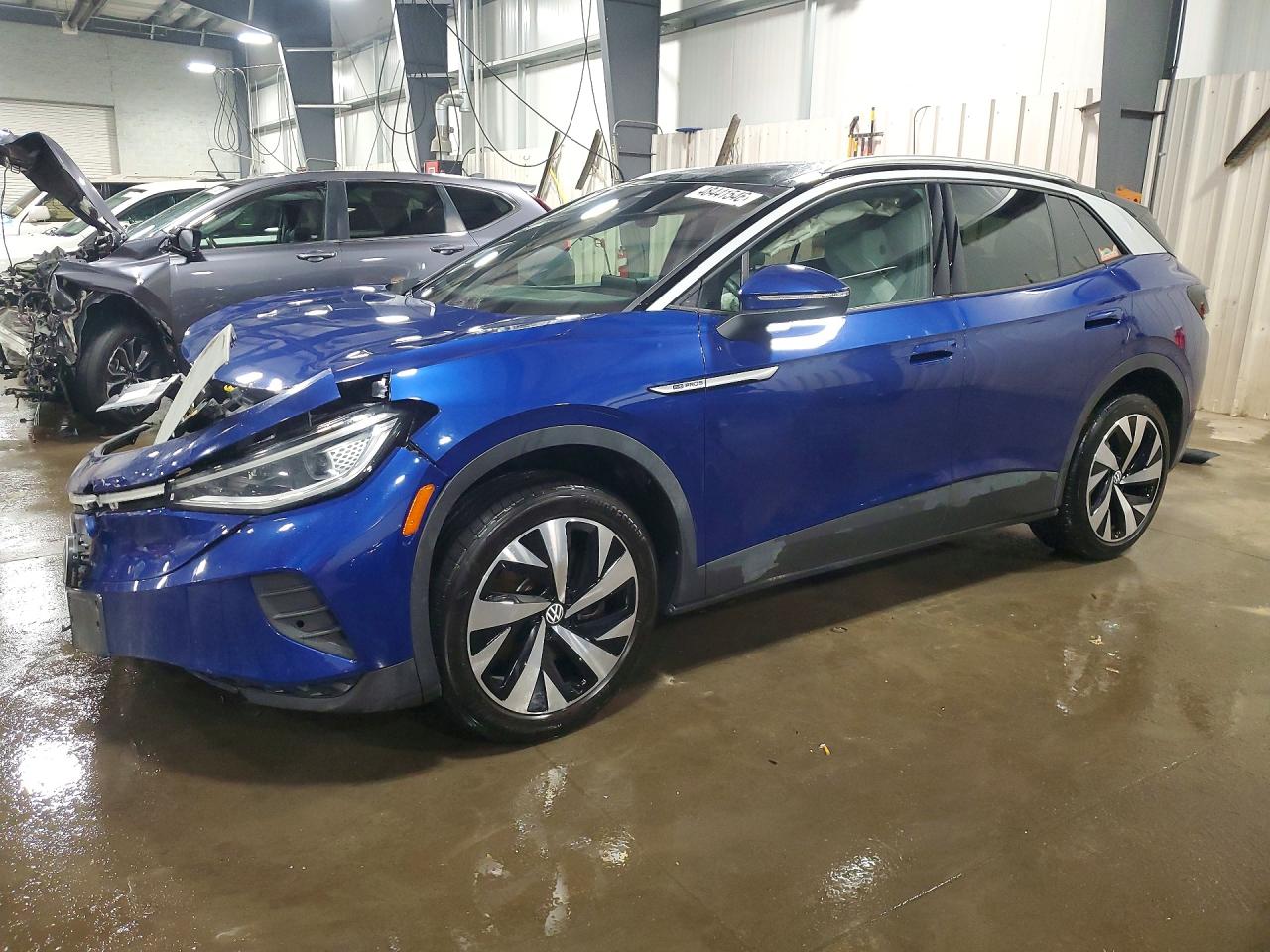 Salvage Volkswagen ID.4 Image