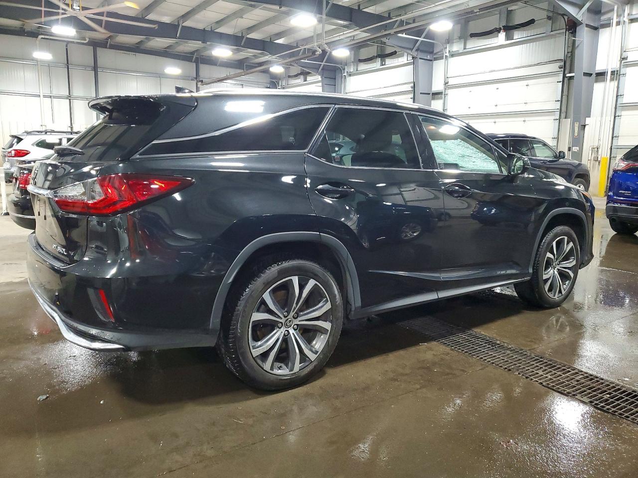 Lexus RX Base